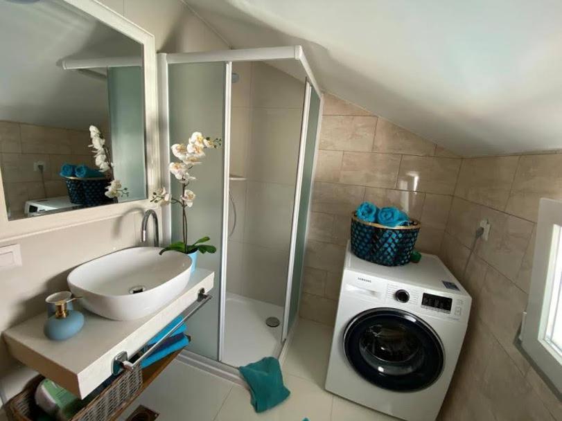 Deep Blue Apartment بوريتش المظهر الخارجي الصورة