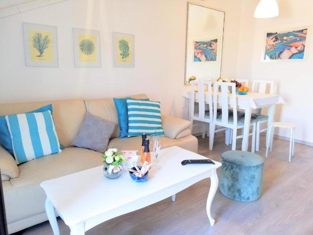 Deep Blue Apartment بوريتش المظهر الخارجي الصورة